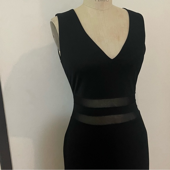 Black V Neck Illusion Mesh Midi Dress - Picture 6 of 7